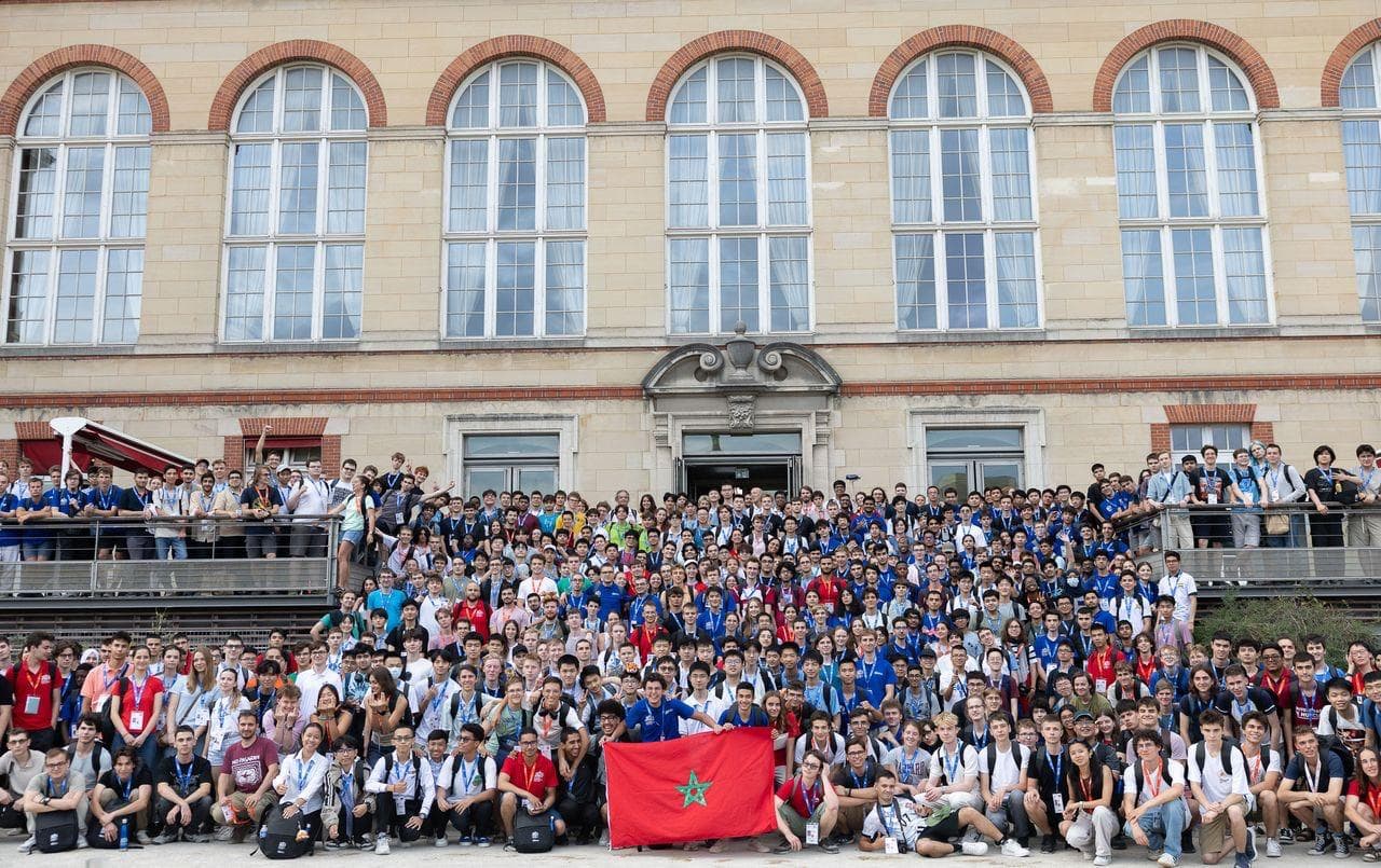 Physics Olympiad photo 3